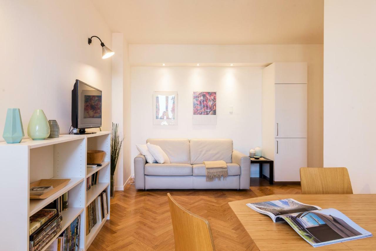 Joivy Homey 1-Bed With View Near Citylife Milánó Kültér fotó