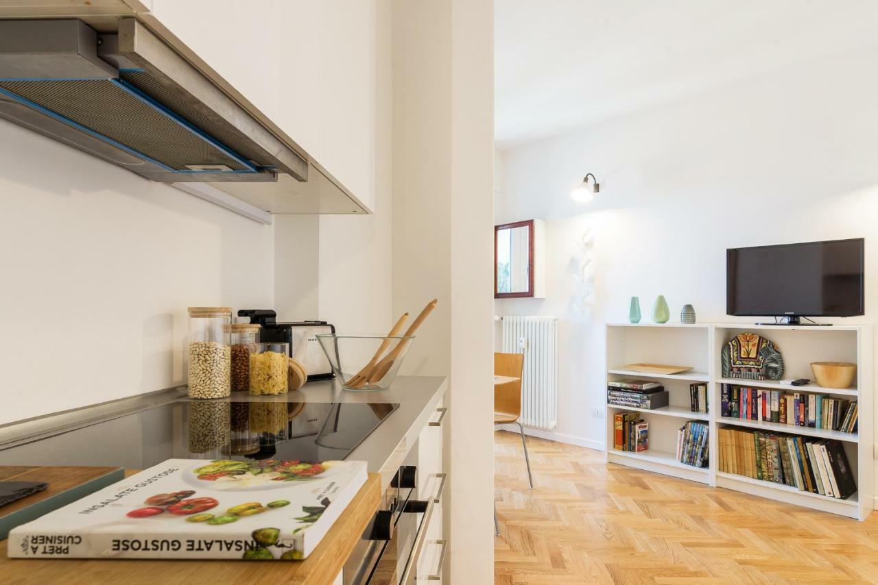 Joivy Homey 1-Bed With View Near Citylife Milánó Kültér fotó